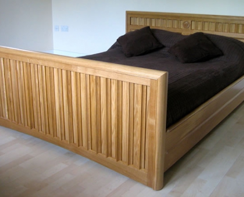 Solid Oak Bespoke Bed 01